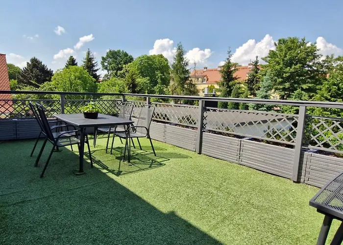 Stratus Bed & Breakfast