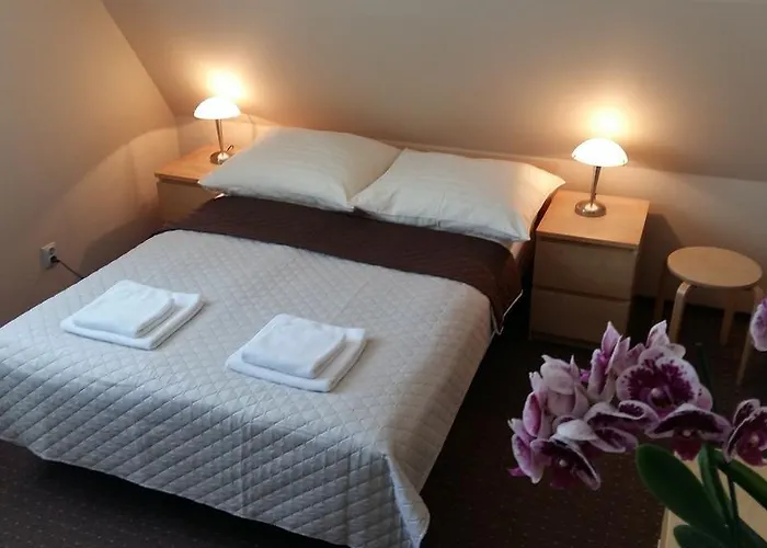 Stratus Bed & Breakfast