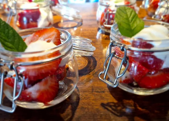 Stratus Bed & Breakfast