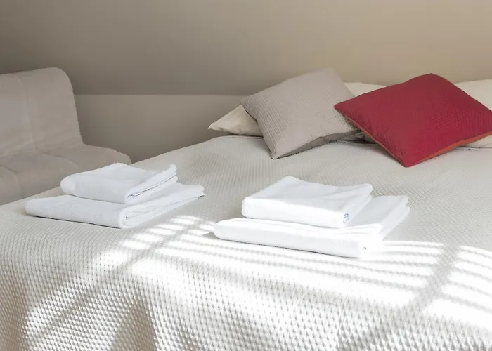 Stratus Bed & Breakfast